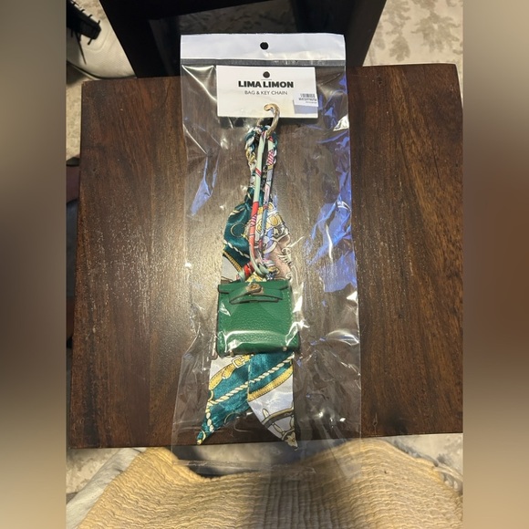 Lima Limon Green Mini Bag Charm /Key Chain NWT - Picture 3 of 3